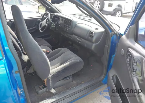 2000 Dodge Dakota Slt/Sport z USA, uszkodzony, nr VIN 1B7GL22N9YS682287